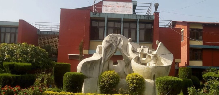 स्वीकृतिविना विदेशी पुस्तक बिक्री–वितरण नगर्न निर्देशन